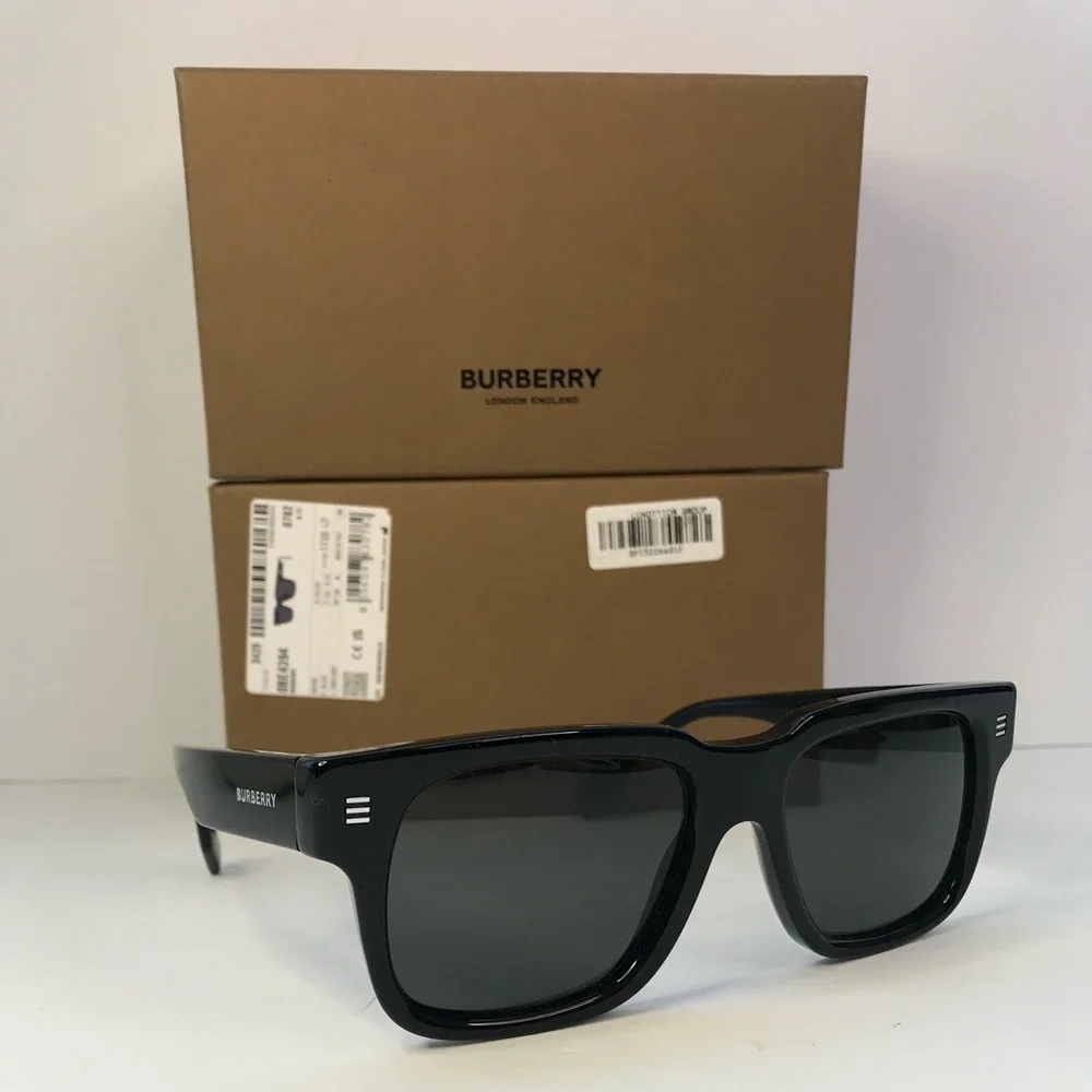 BURBERRY Hayden BE4394 square sunglass black frame with dark grey lenses.